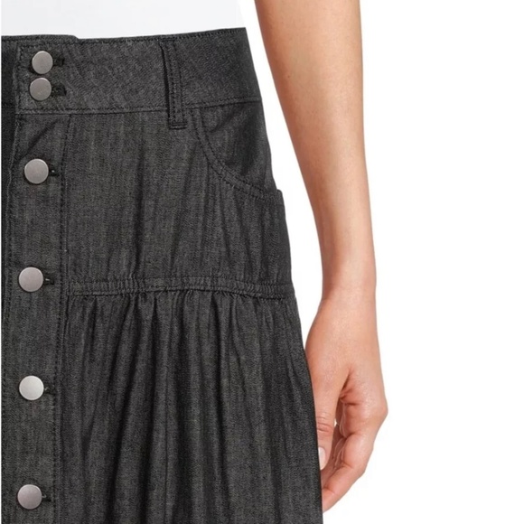 Time and Tru Black Denim Tiered Button Down Skirt Size 8 NEW - Picture 4 of 5